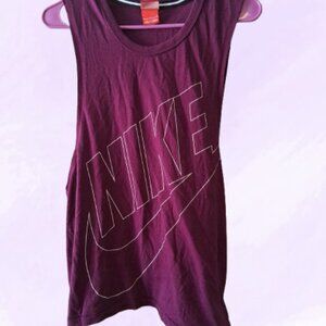 NIKE sleeveless muscle tee crew neck t-shirt outline nike in purple size small.